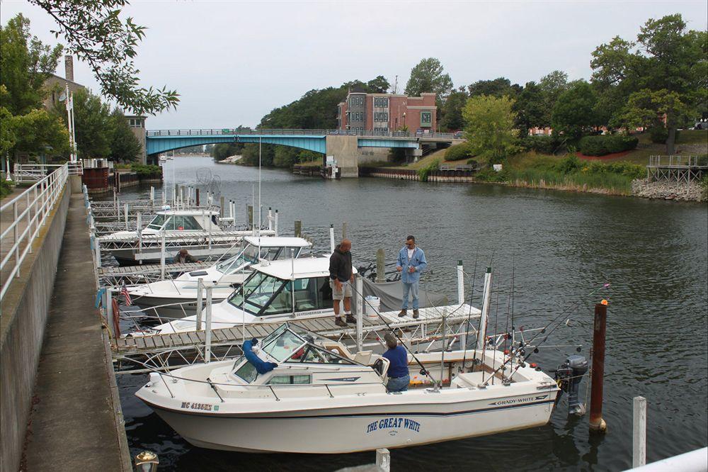 Manistee Inn & Marina Exteriér fotografie